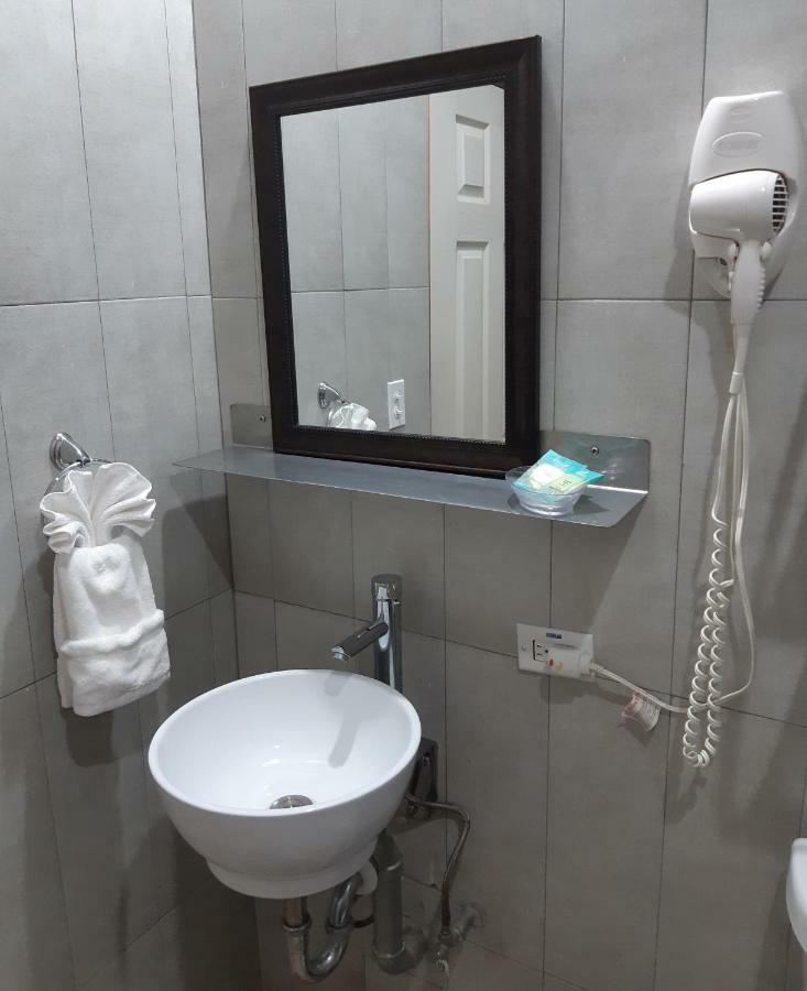 סן איגנאסיו Maya Bella Downtown Hotel מראה חיצוני תמונה