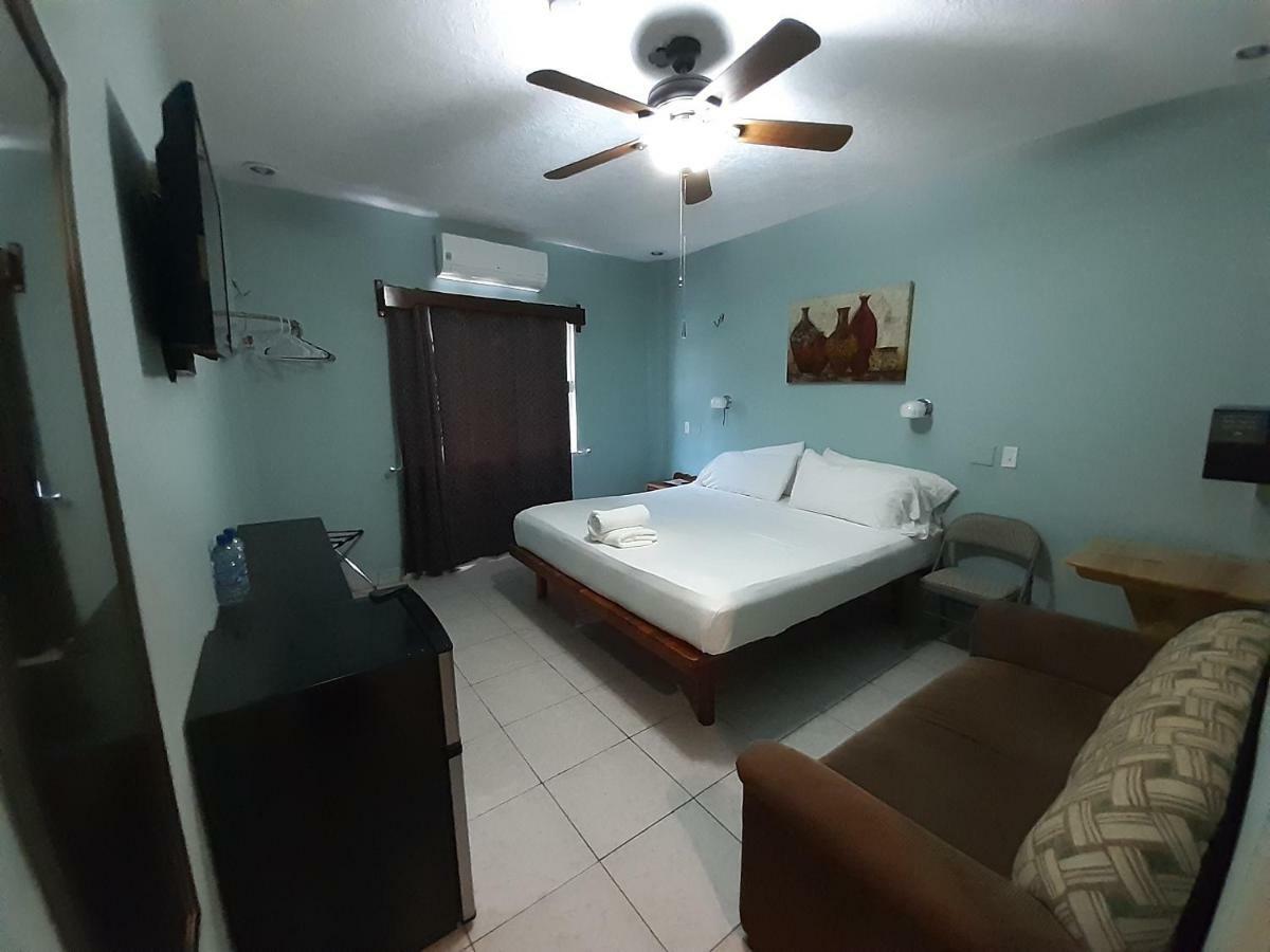 סן איגנאסיו Maya Bella Downtown Hotel מראה חיצוני תמונה