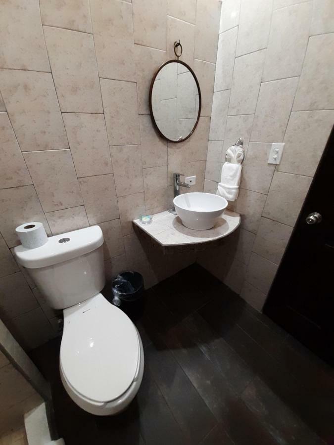 סן איגנאסיו Maya Bella Downtown Hotel מראה חיצוני תמונה