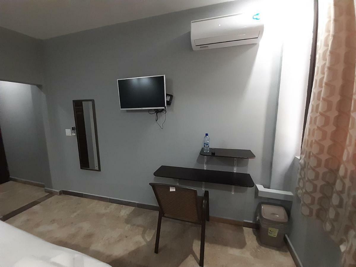 סן איגנאסיו Maya Bella Downtown Hotel מראה חיצוני תמונה